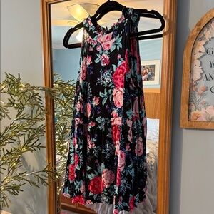 Torrid Black Floral Sleeveless Top